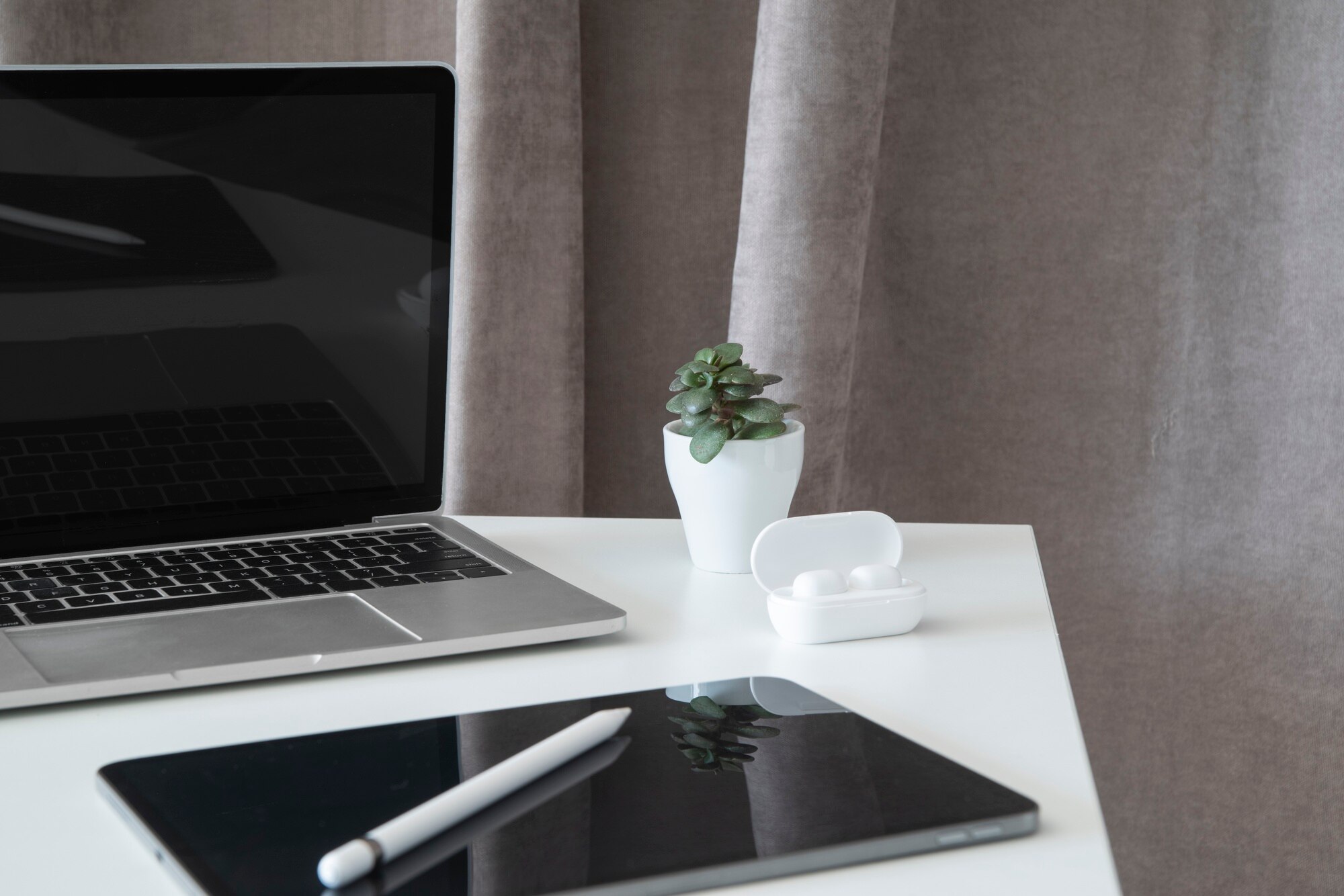 Workspace minimalis